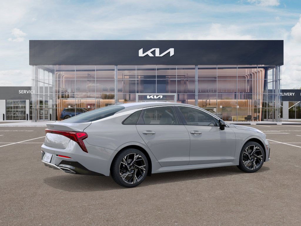 2026 Kia K5 GT-Line photo 6