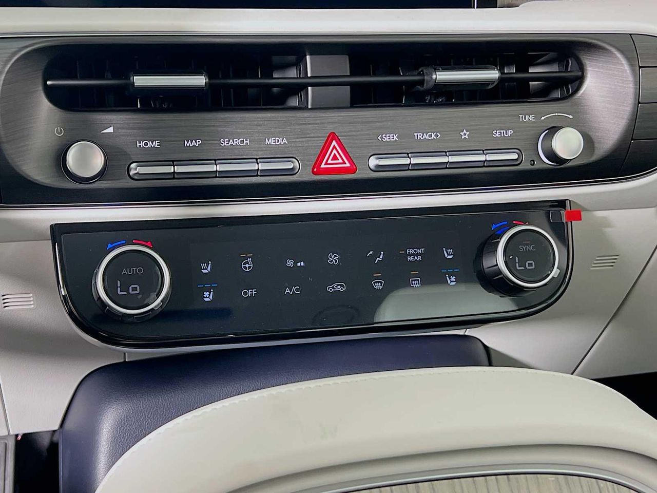 2026 Hyundai Palisade Calligraphy photo 9