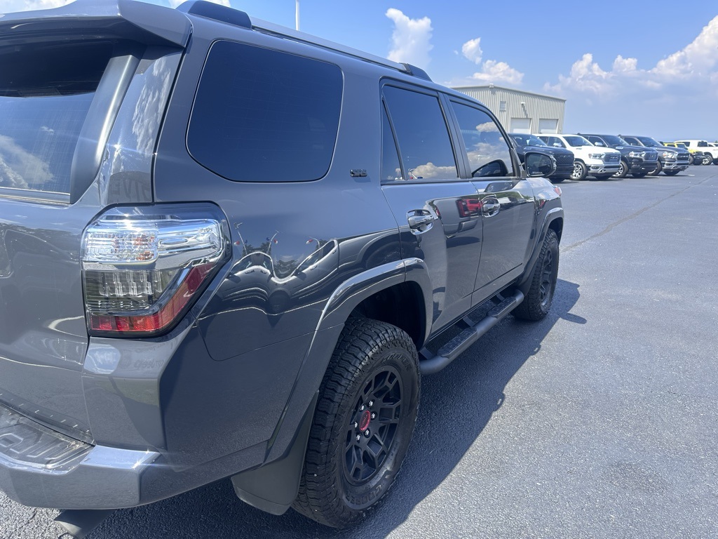 2024 Toyota 4Runner SR5 Premium photo 29