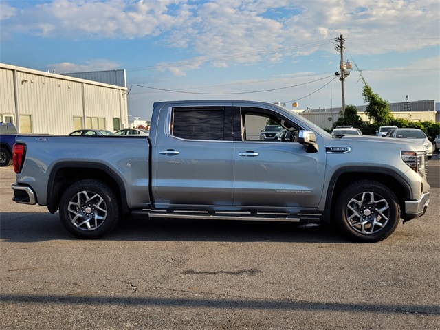 Used 2024 GMC Sierra 1500 SLT with VIN 3GTUUDED3RG157104 for sale in Little Rock