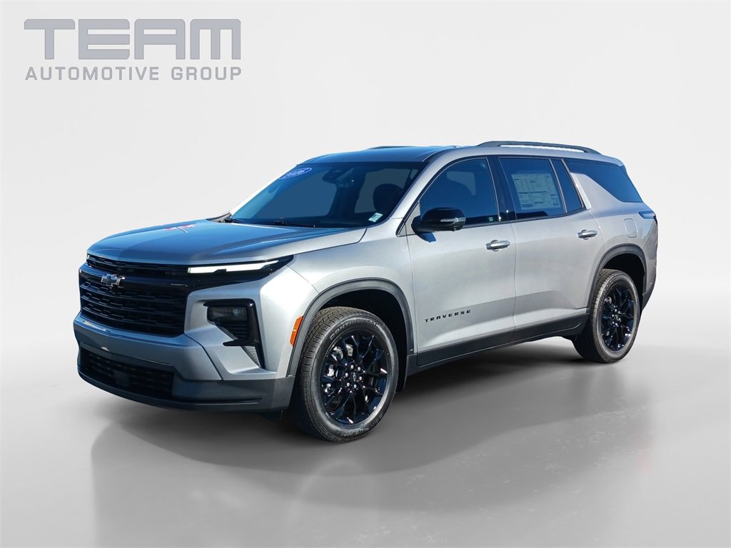 2026 Chevrolet Traverse photo 3