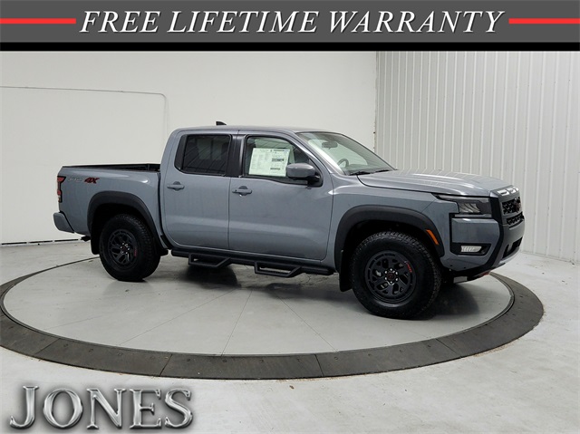 2026 Nissan Frontier PRO-4X's photo