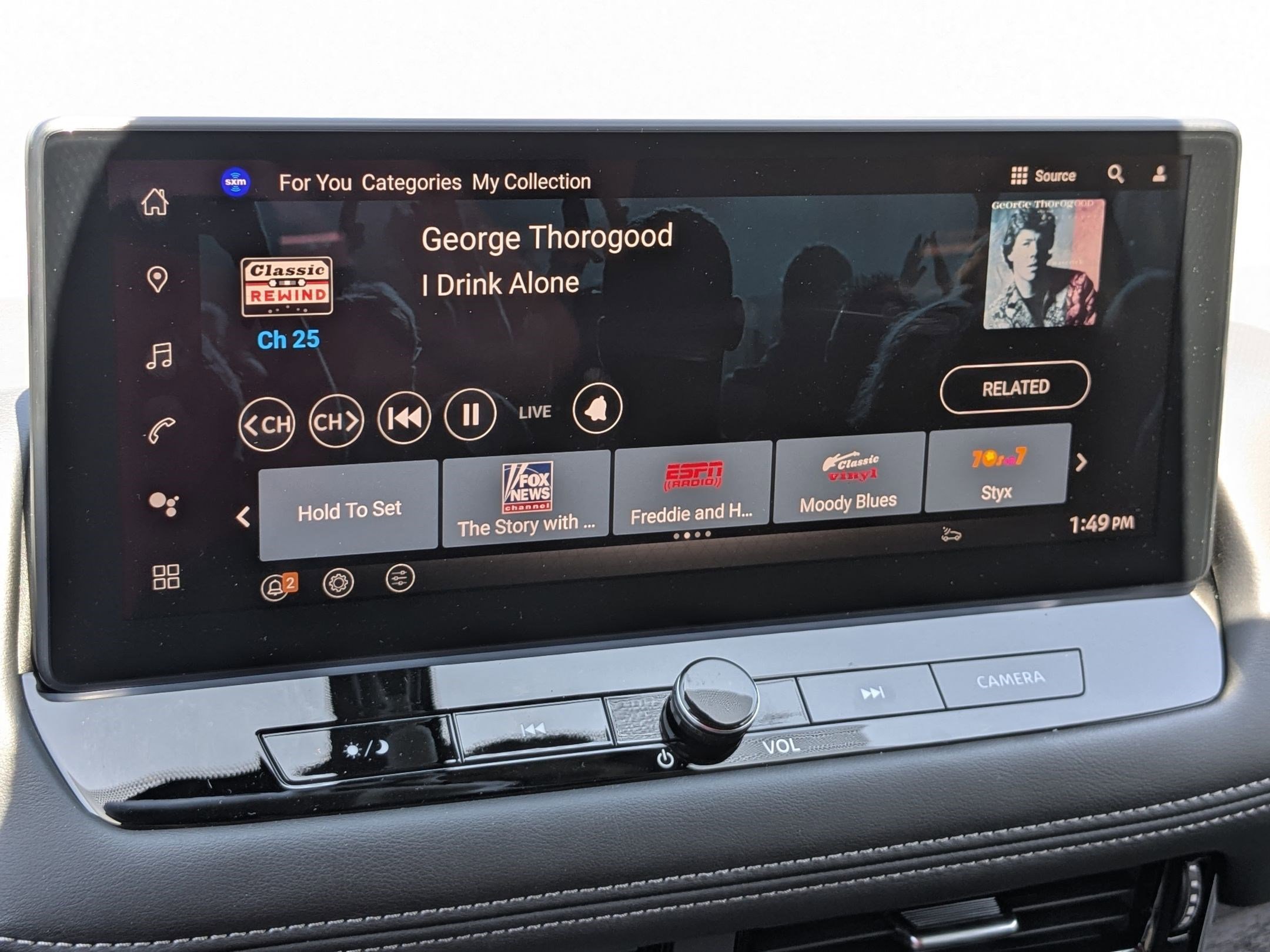 2025 Nissan Rogue Platinum photo 8