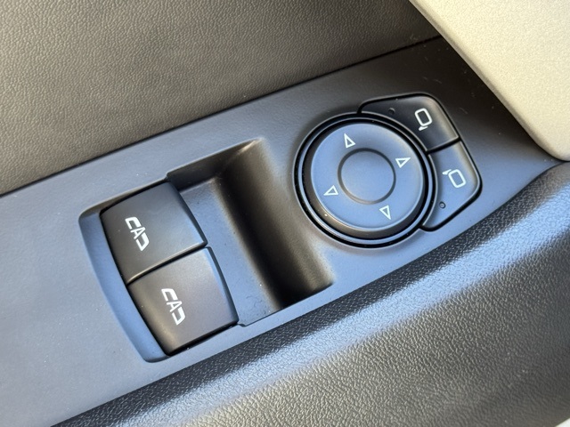 2017 Chevrolet Camaro 2LT photo 19