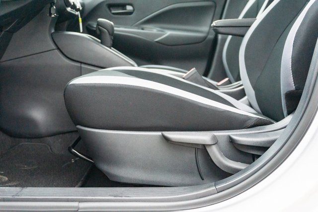 2025 Nissan Versa S photo 10