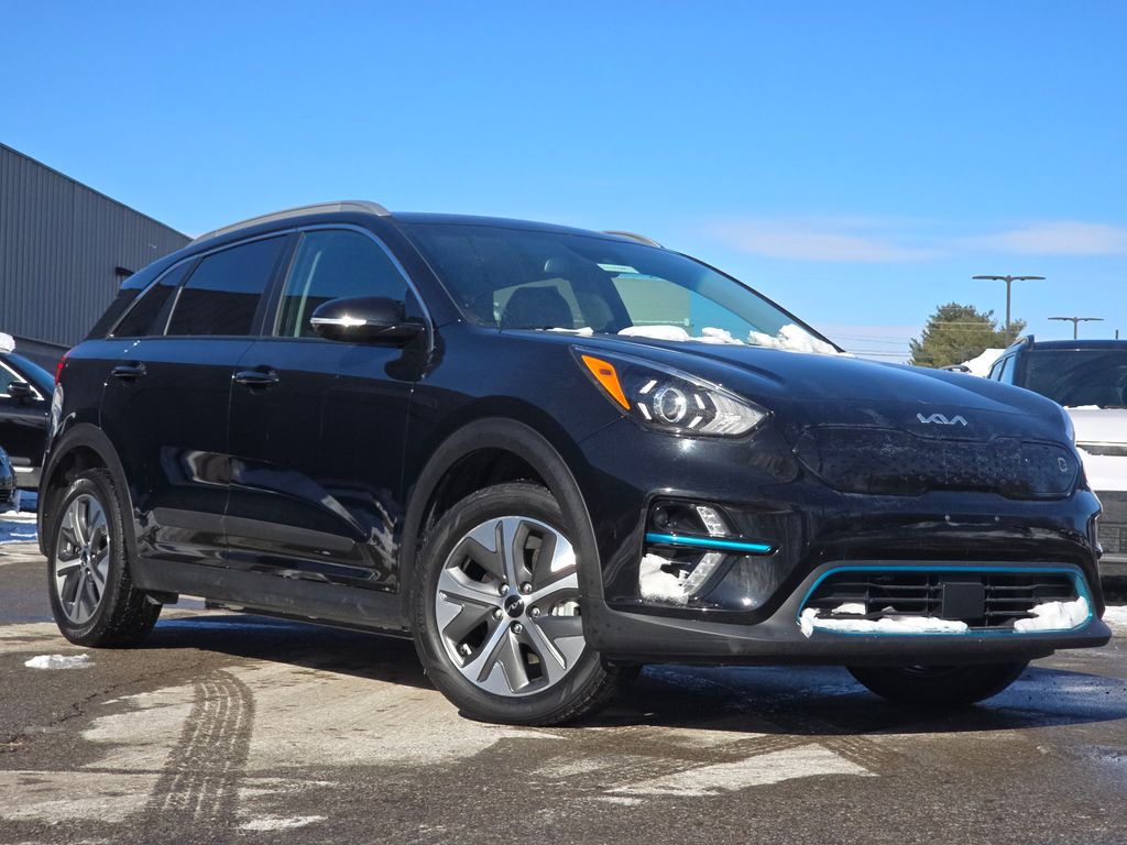Used 2022 Kia Niro EX Premium with VIN KNDCE3LG9N5145959 for sale in Columbus, OH