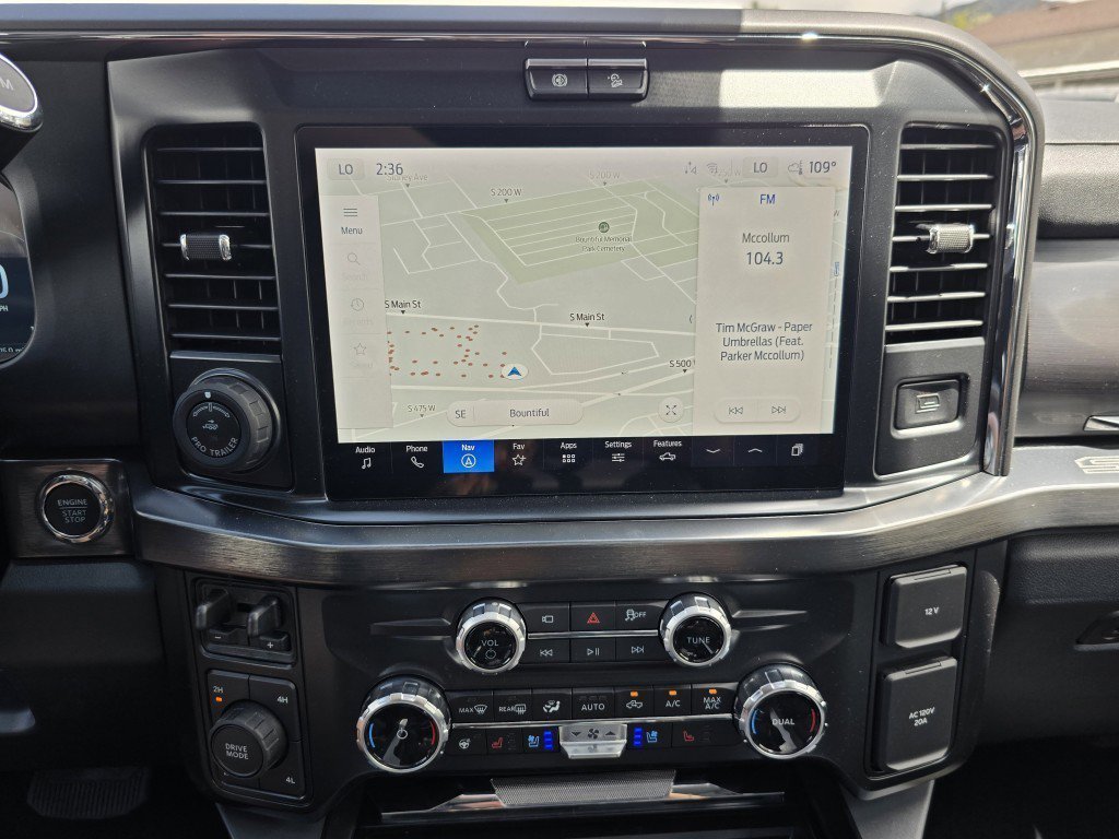 2025 Ford F-350 Lariat photo 3