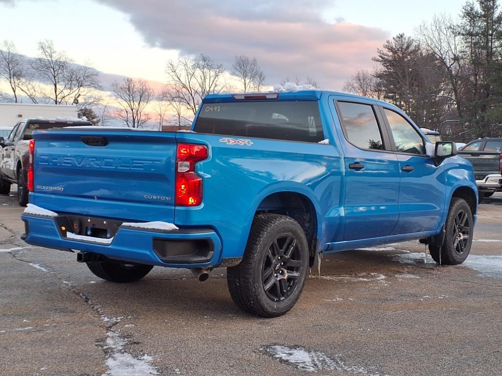 2025 Chevrolet Silverado 1500 Custom photo 5