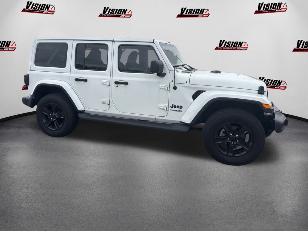 2020 Jeep Wrangler Unlimited Sahara photo 4