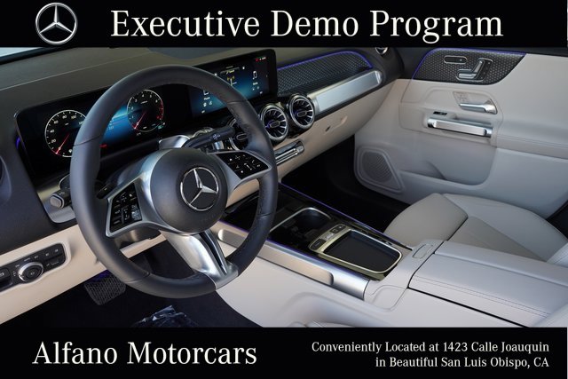 2025 Mercedes Benz GLB 250 photo 2