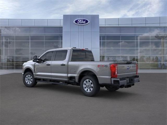 2024 Ford F-350 XLT photo 4