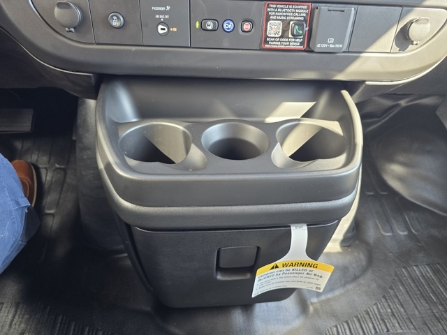 2025 Chevrolet Express 2500 Work Van photo 12
