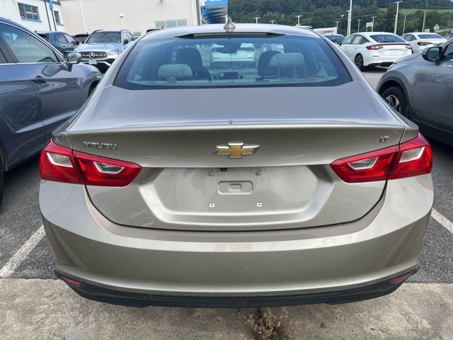 2023 Chevrolet Malibu 1LT photo 3