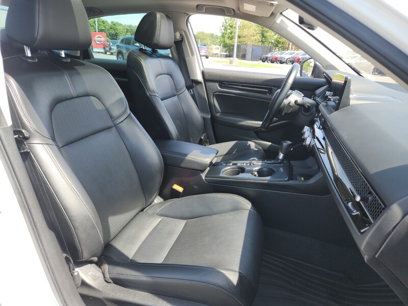 2022 Honda Civic Touring photo 20