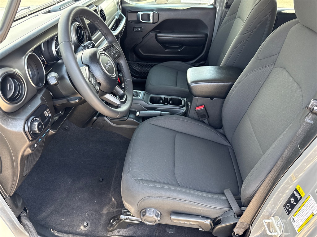 2023 Jeep Wrangler Base 4xe photo 25