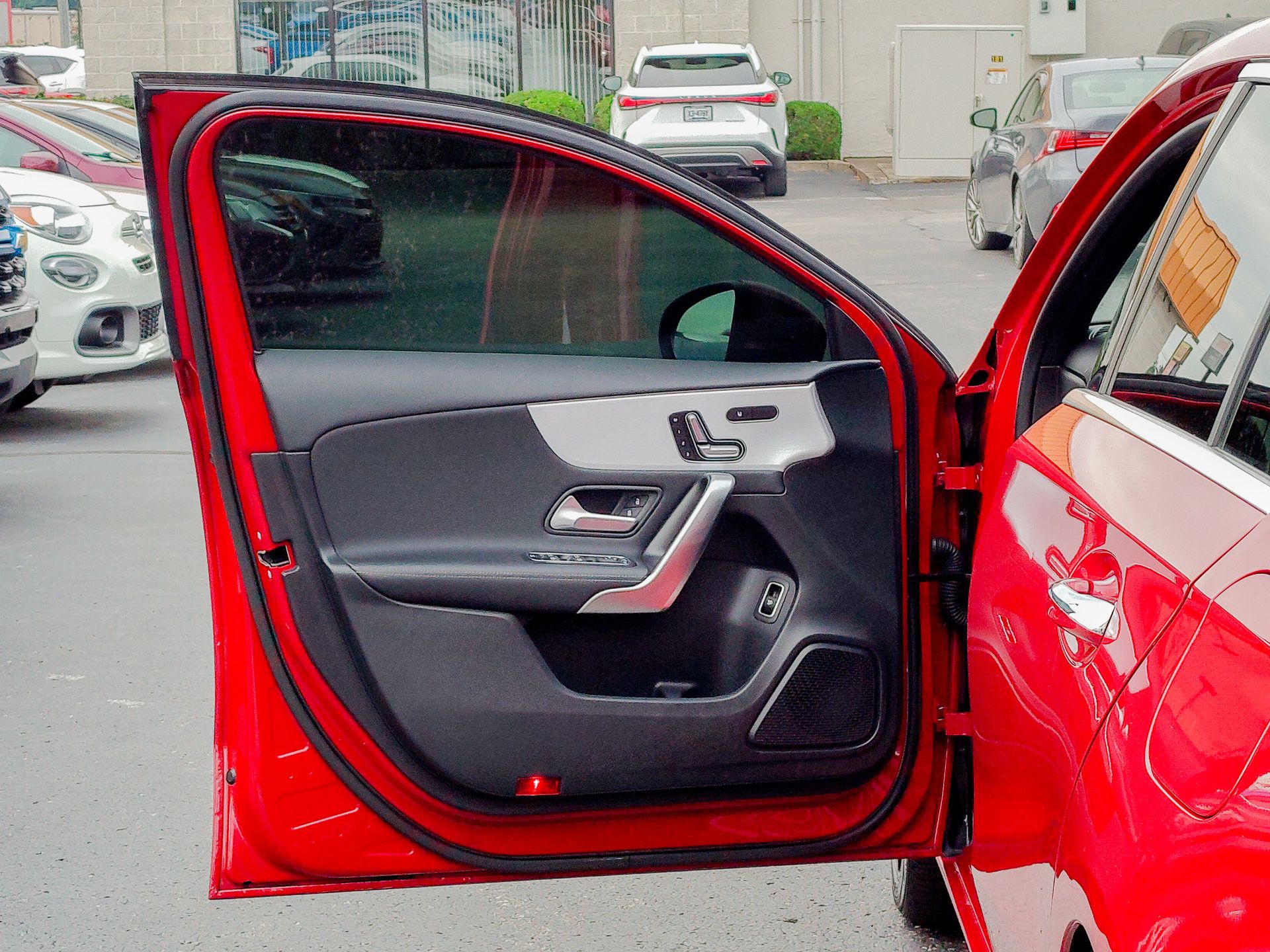 2021 Mercedes Benz A 220 4MATIC photo 4