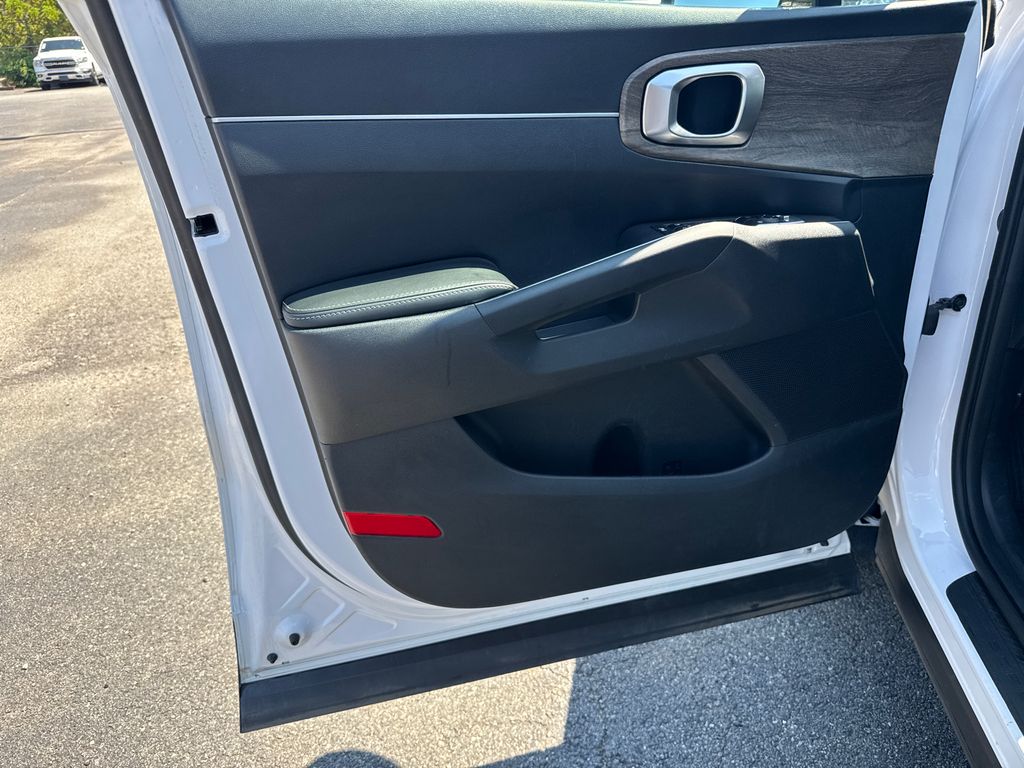 2022 Kia Sorento EX photo 11