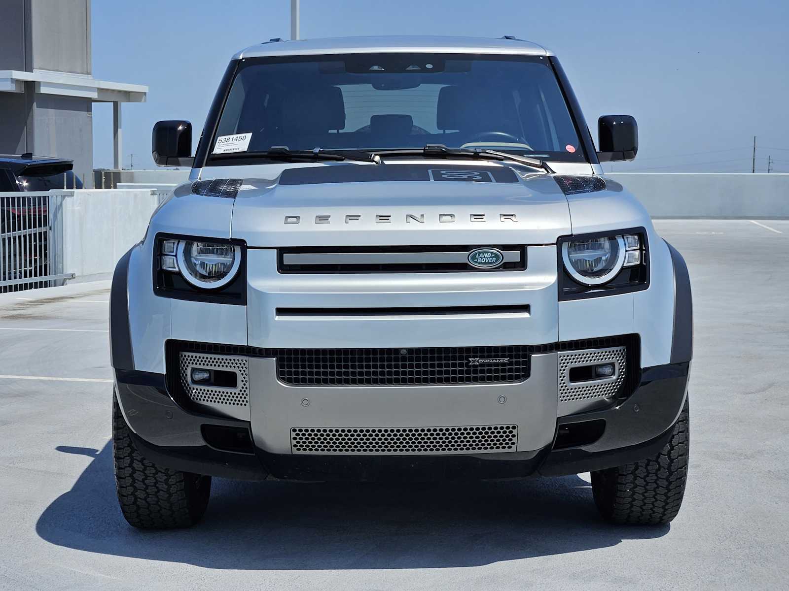 2022 Land Rover Defender X-Dynamic S photo 2