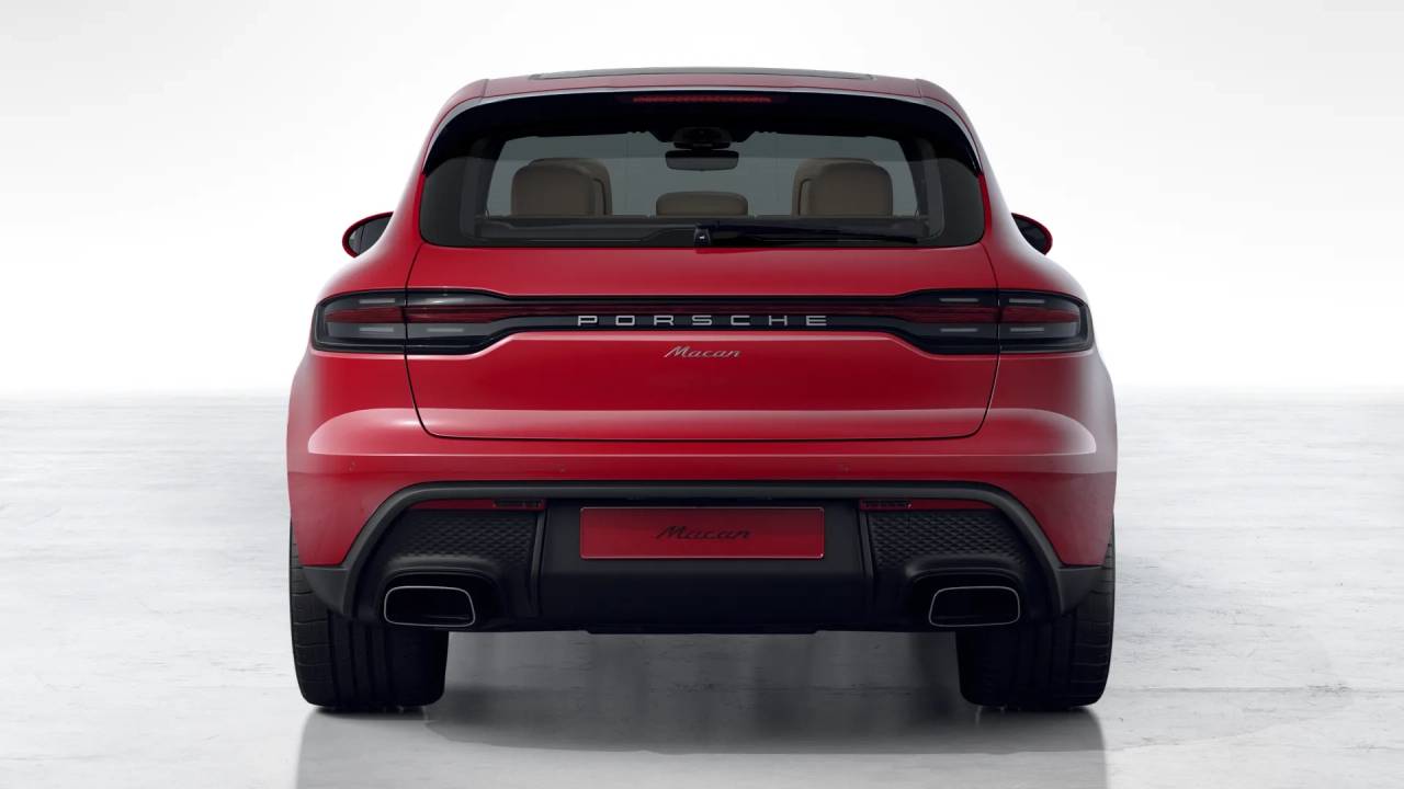 2026 Porsche Macan T photo 8