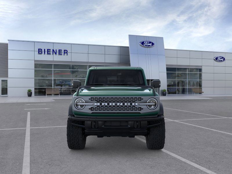 2025 Ford Bronco Badlands photo 2