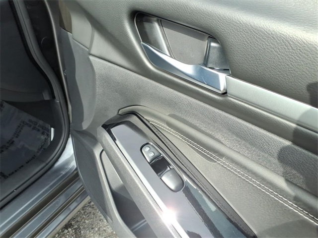 2021 Nissan Altima 2.5 SV photo 23