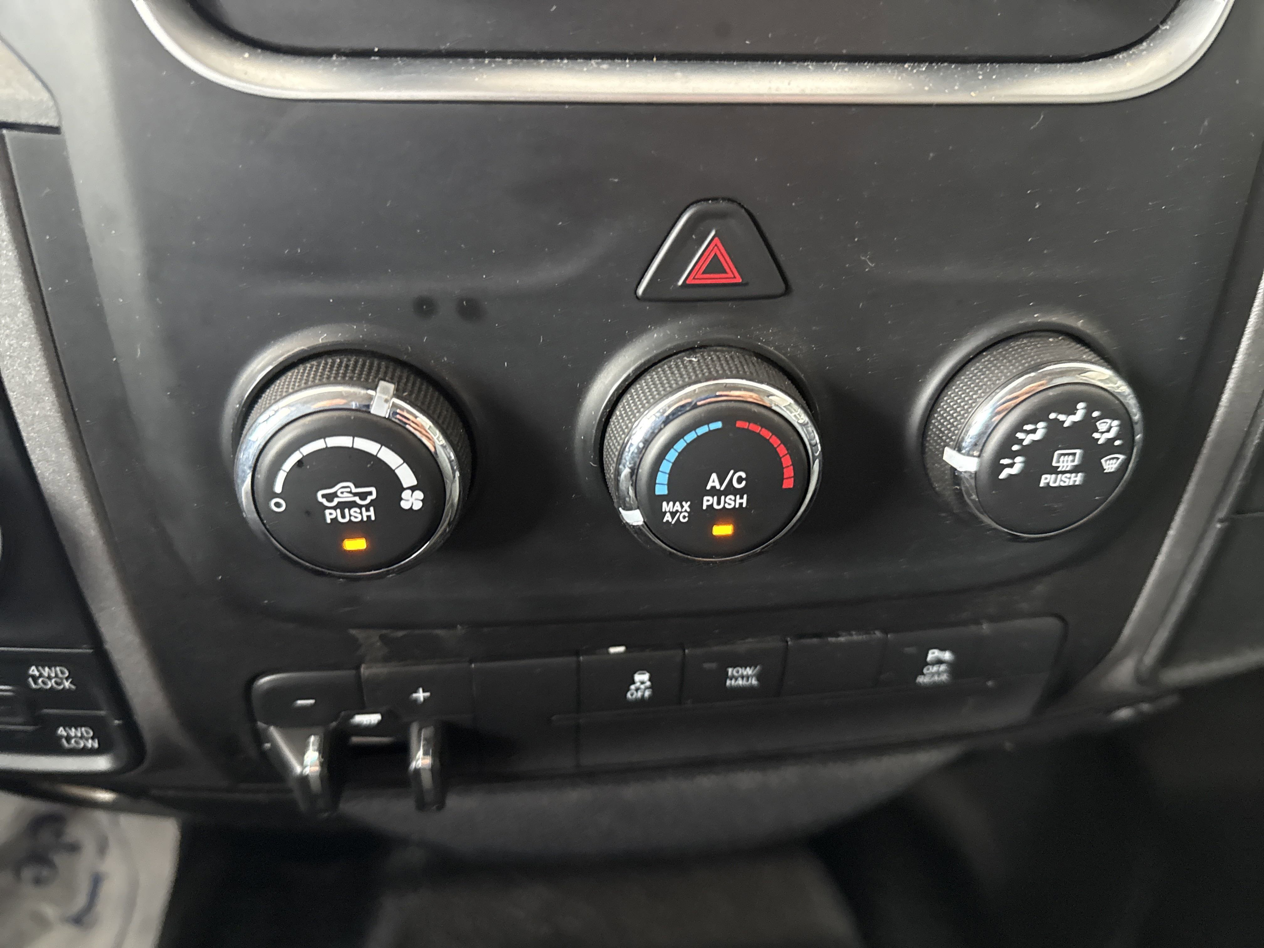 2014 Ram 1500 Tradesman photo 8