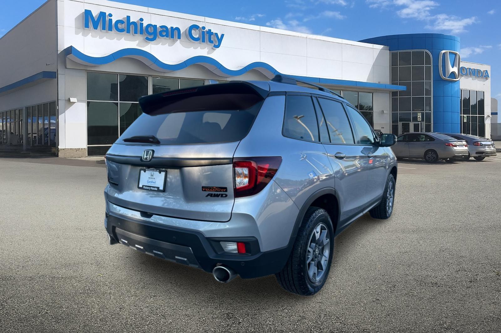 2022 Honda Passport TrailSport photo 2
