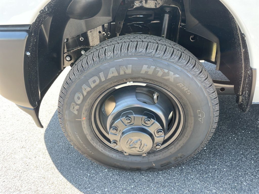 2026 Ram 3500 Tradesman photo 9