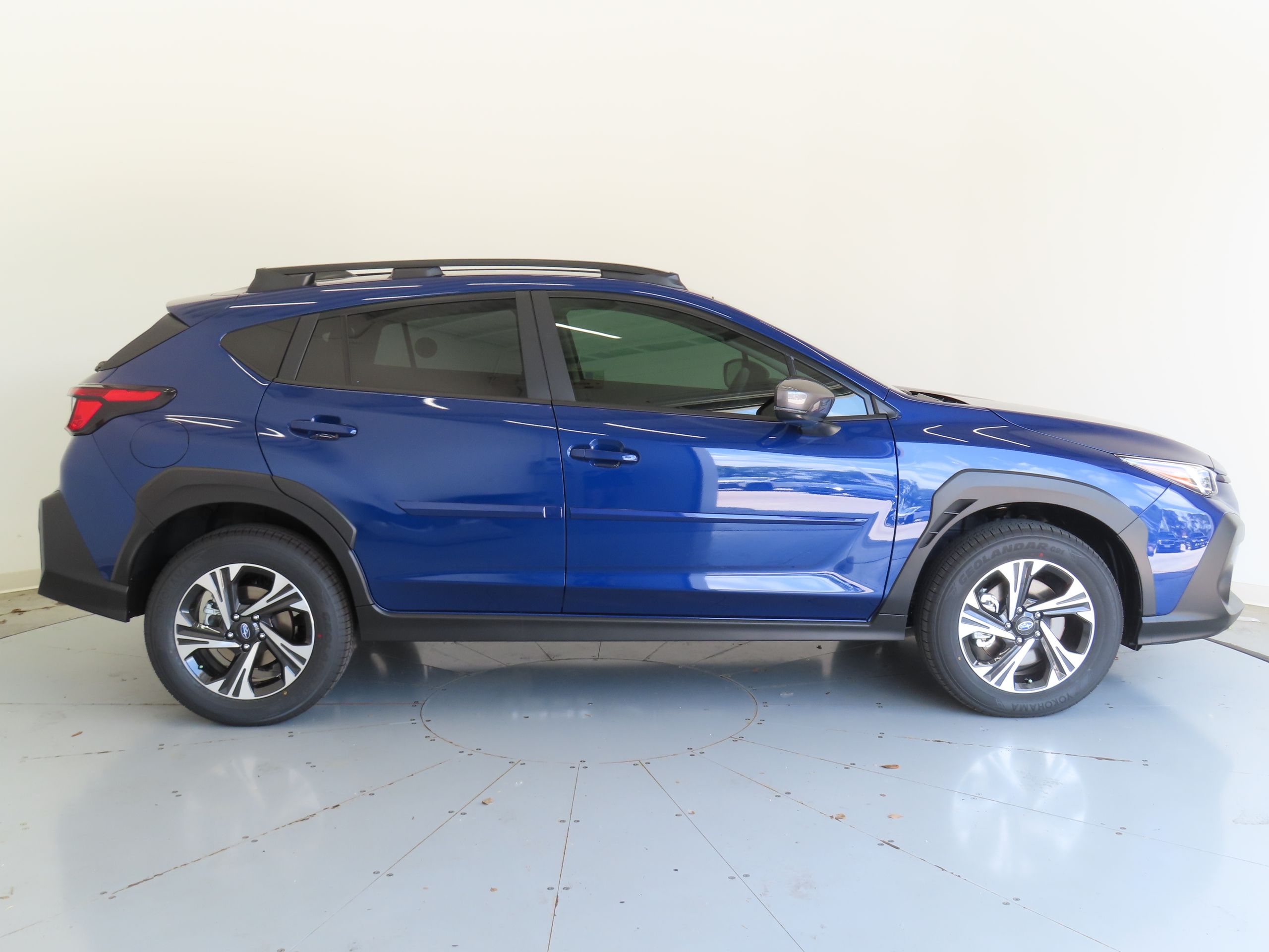 2025 Subaru Crosstrek Premium photo 2