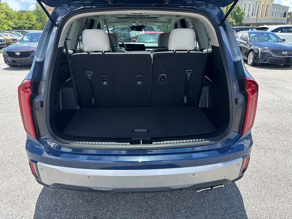 2024 Kia Telluride S photo 18