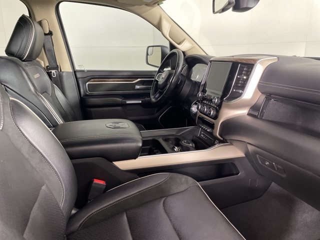 2019 Ram 1500 Laramie photo 11