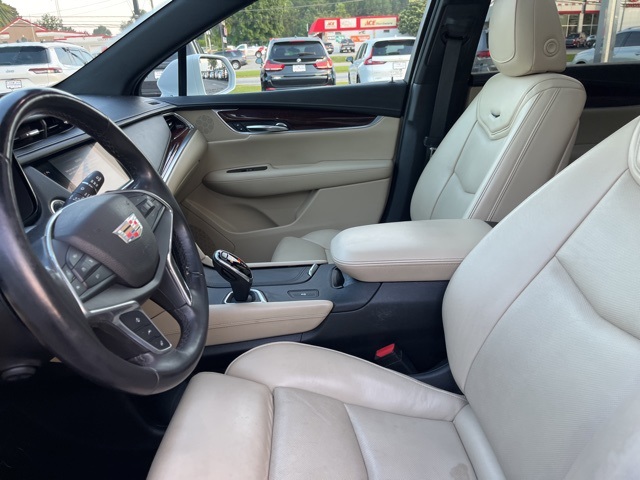2017 Cadillac XT5 Luxury photo 9