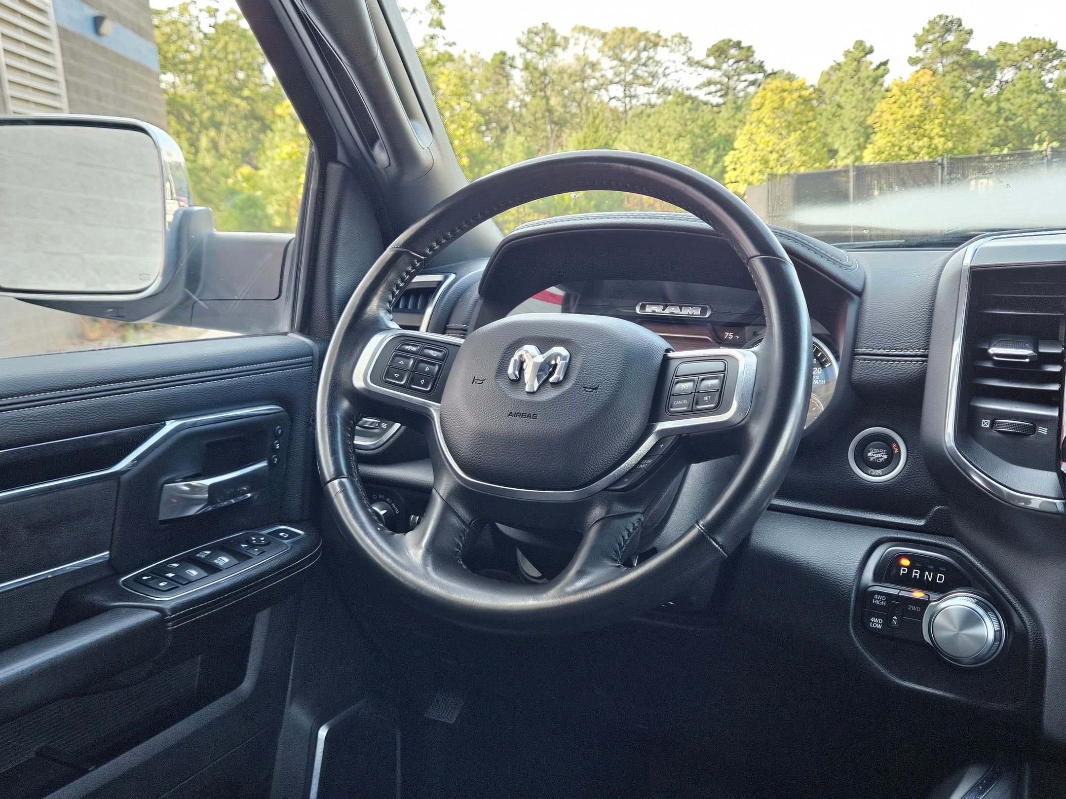 2022 Ram 2500 Laramie photo 9