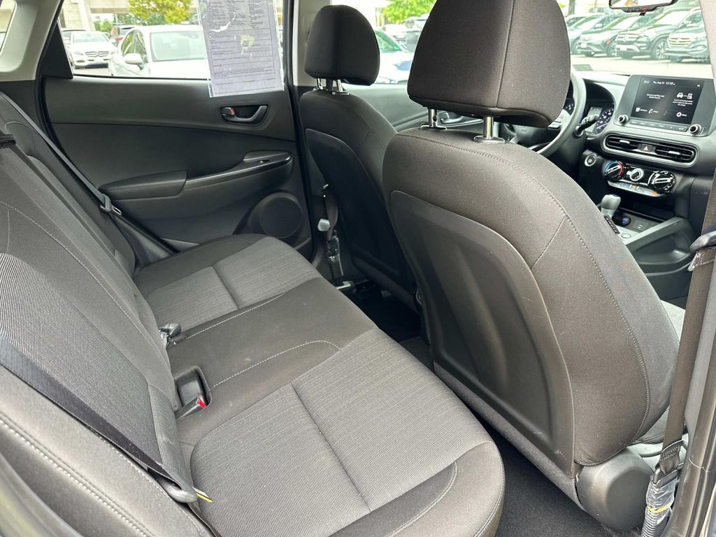 2023 Hyundai Kona SEL photo 22