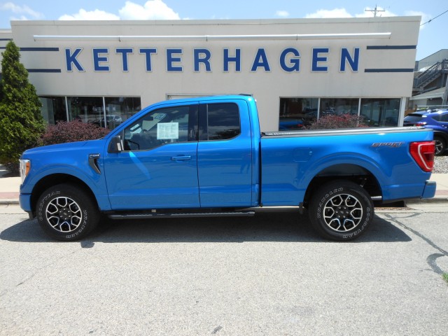 2021 Ford F-150 XLT's photo