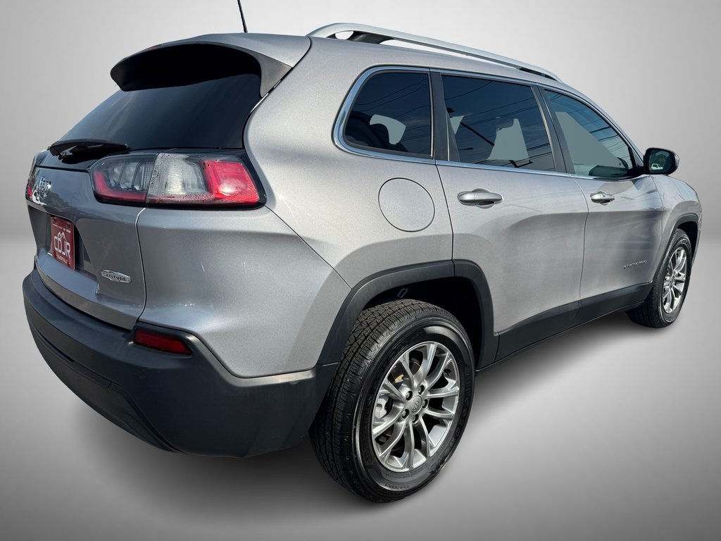 2019 Jeep Cherokee Latitude photo 3