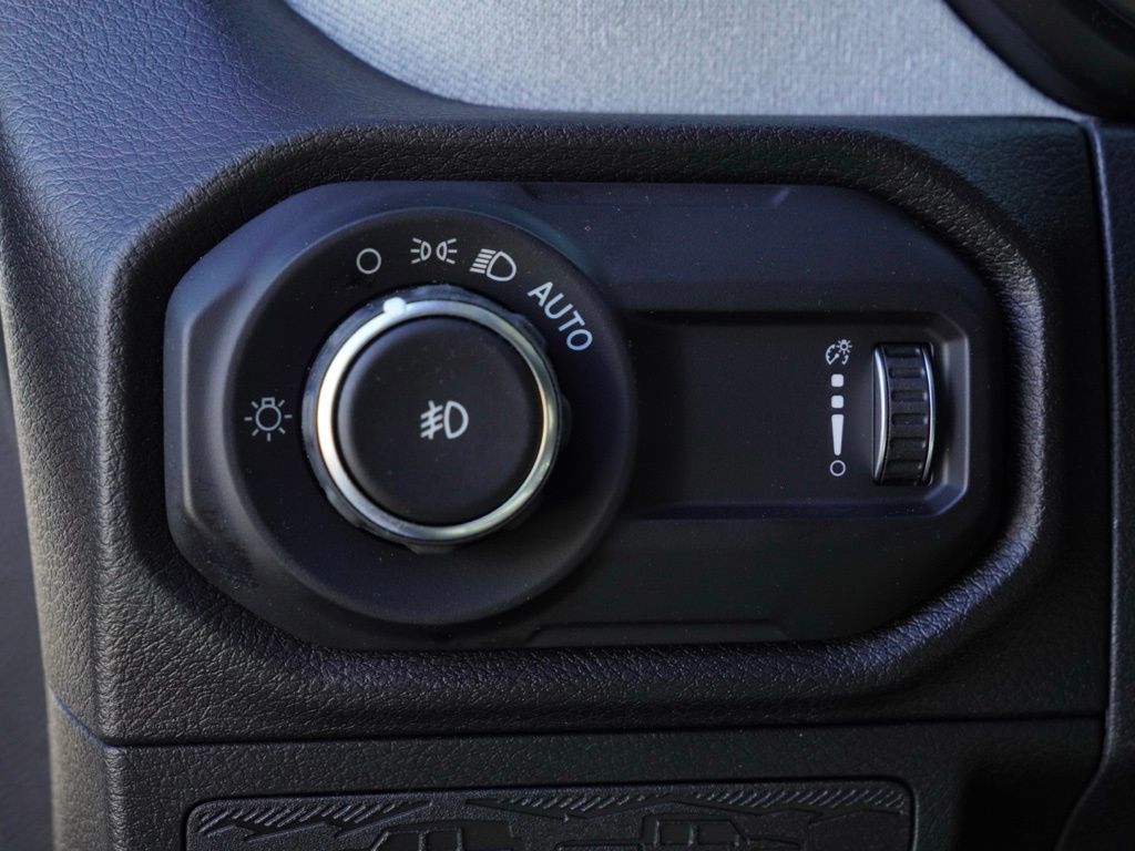 New 2026 Granite Crystal Metallic Clear-Coat Exterior Paint Jeep 4-Door Sport S image 12