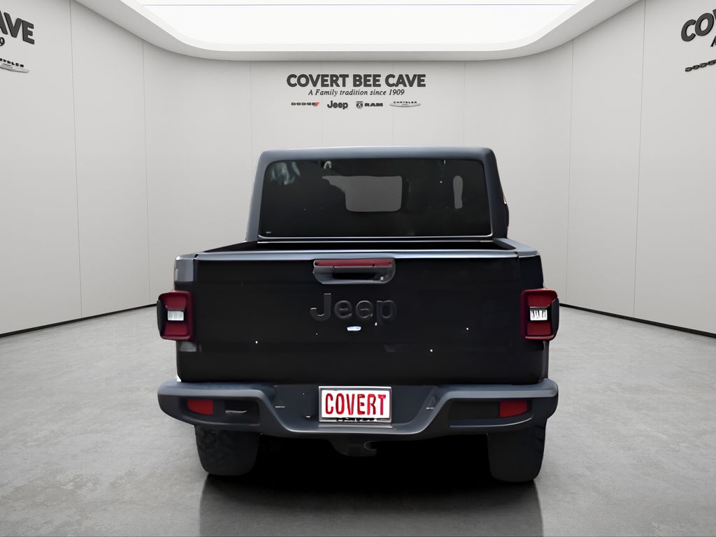 2025 Jeep Gladiator Willys photo 4