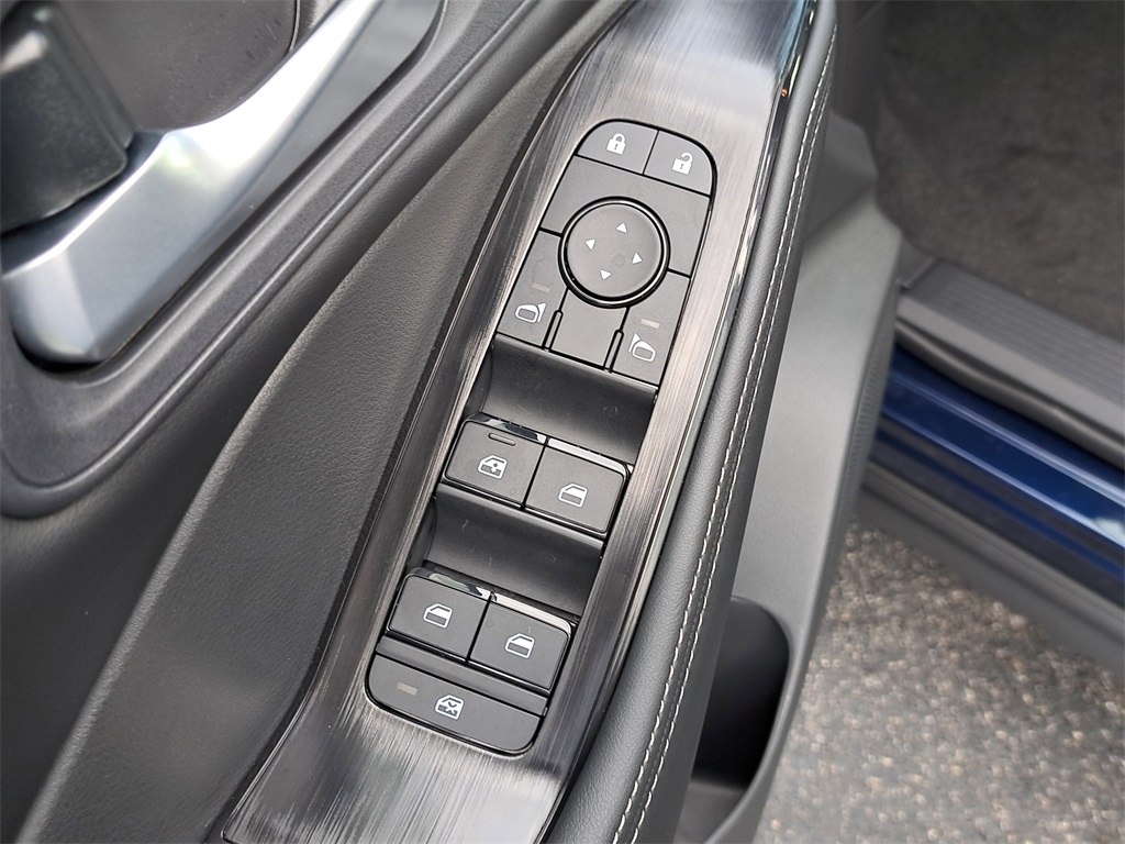 2026 Nissan Rogue SV photo 22