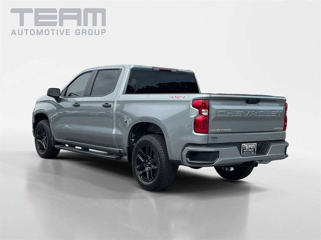 2025 Chevrolet Silverado 1500 Custom photo 5
