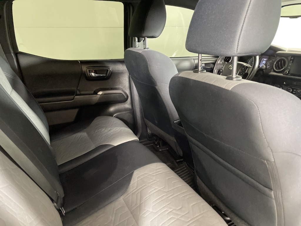 2021 Toyota Tacoma TRD Off-Road photo 16