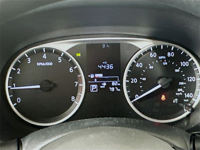 2025 Nissan Kicks Play S photo 2
