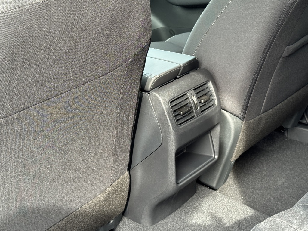 2026 Nissan Rogue S photo 18