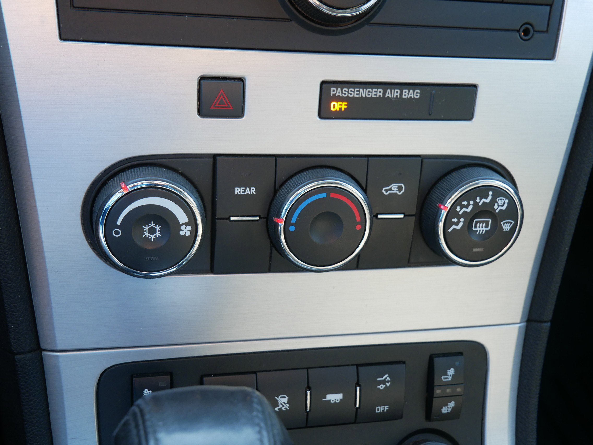 2011 Gmc Acadia SLE photo 18