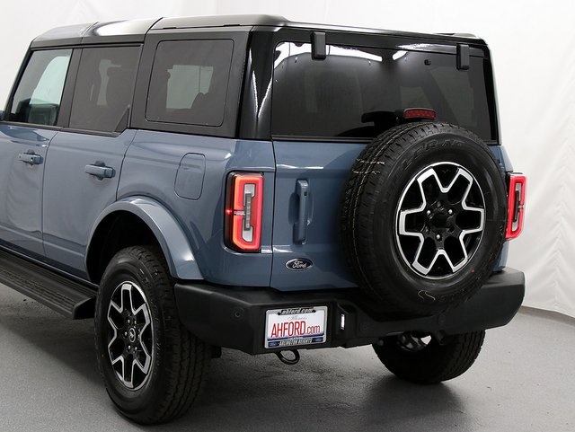 2025 Ford Bronco Outer Banks photo 7