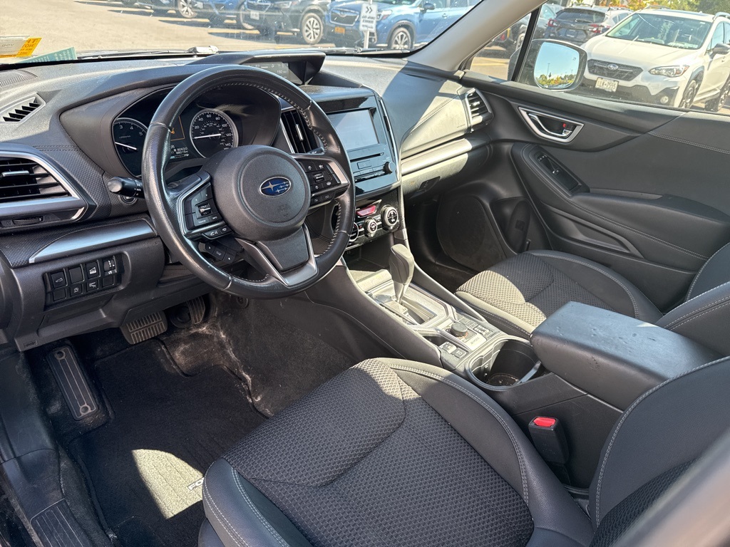 2020 Subaru Forester Premium photo 2
