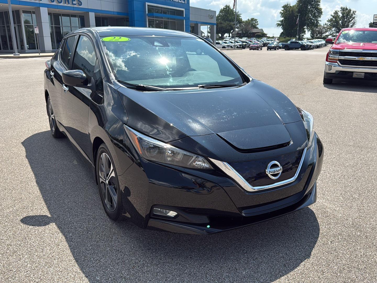 Used 2022 Nissan LEAF SV with VIN 1N4AZ1CV1NC564260 for sale in Corydon, IN