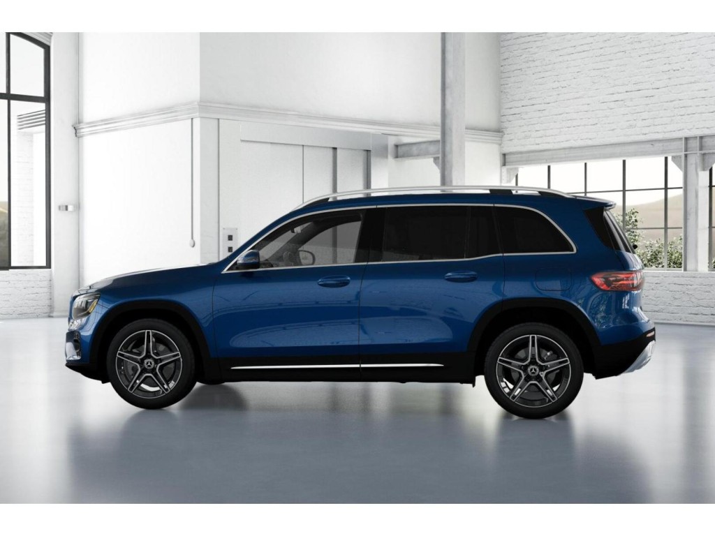 2026 Mercedes Benz GLB 250 photo 32