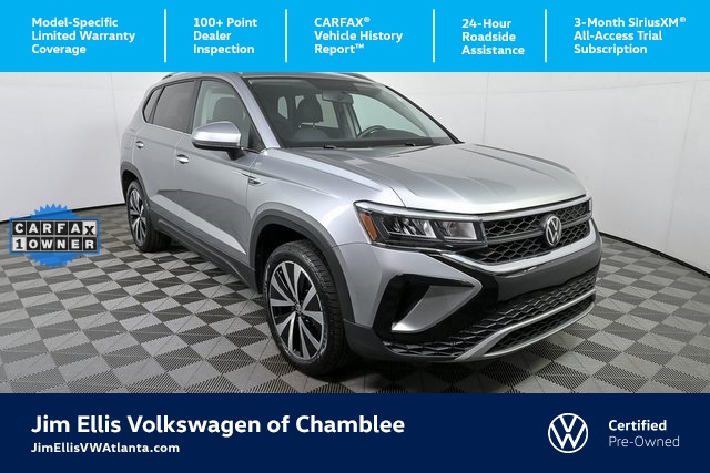 2022 Volkswagen Taos SE's photo