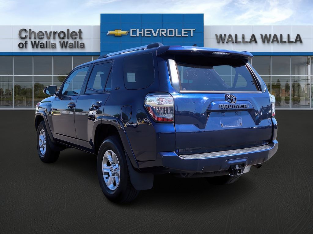 2023 Toyota 4Runner SR5 Premium photo 4